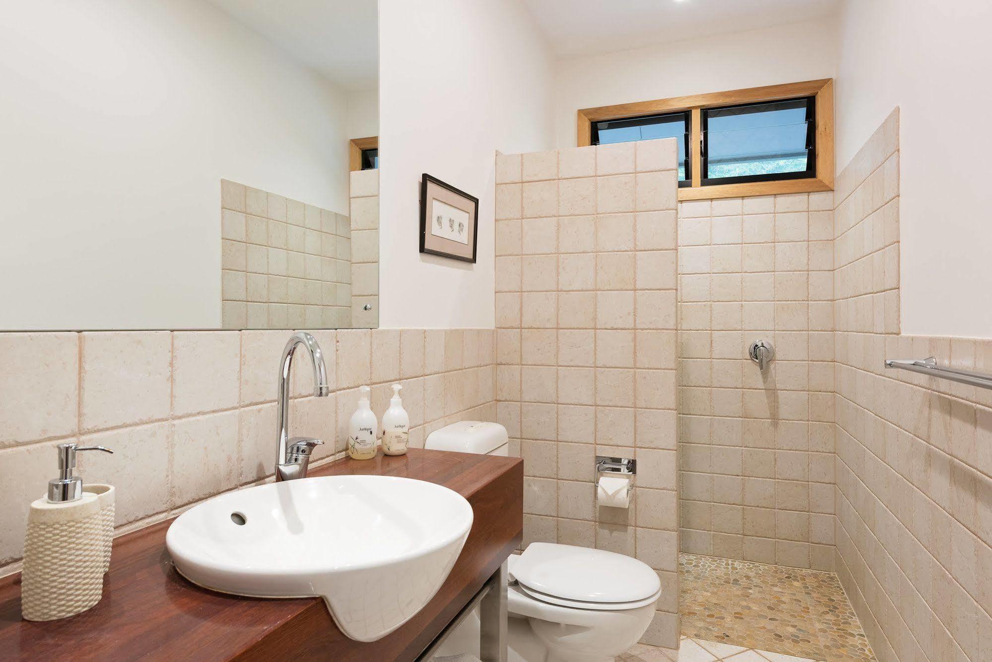 Cladich Pavilions Bed And Breakfast Aldgate ภายนอก รูปภาพ